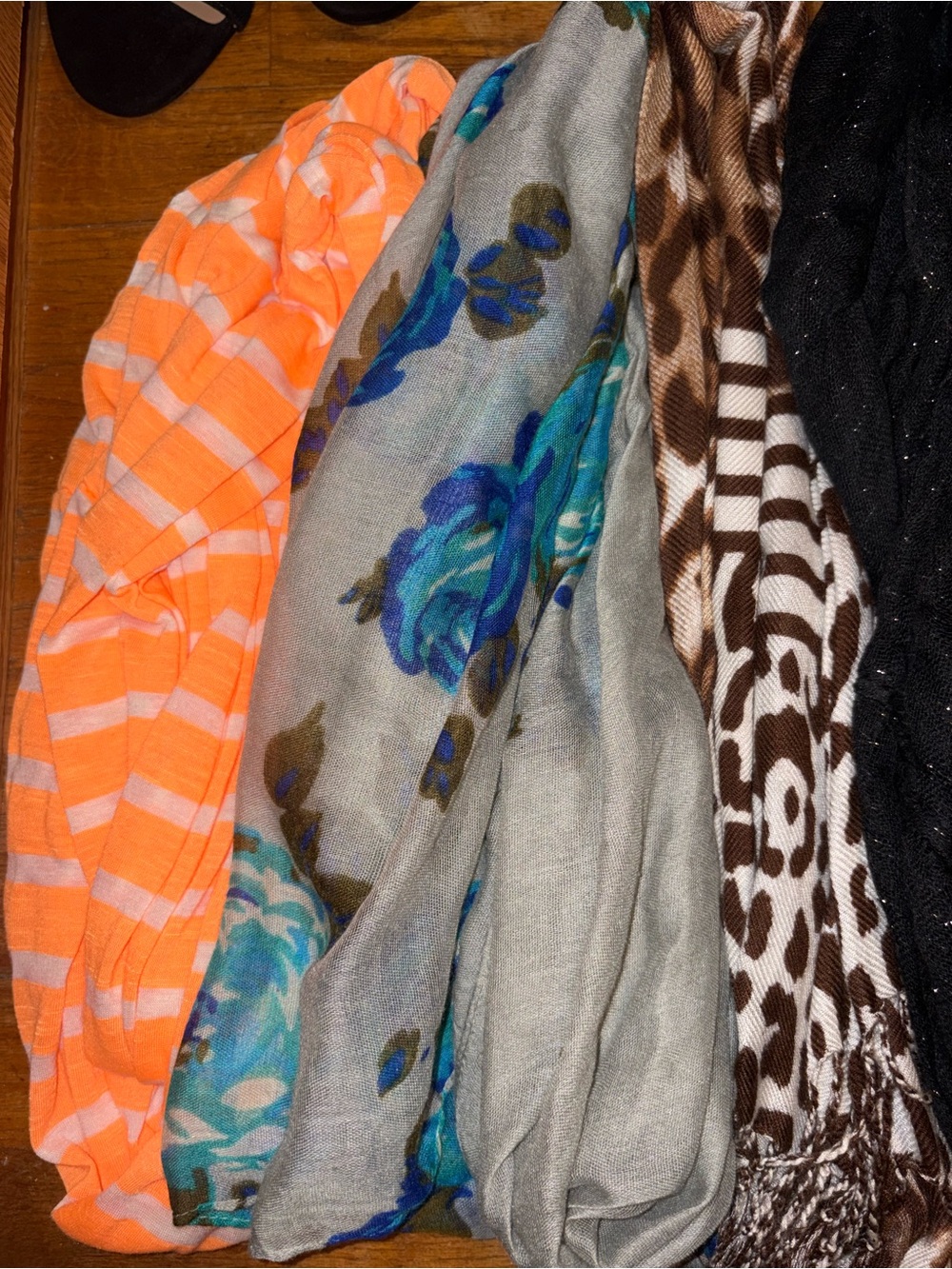 Scarf bundle - Picture 2 of 4